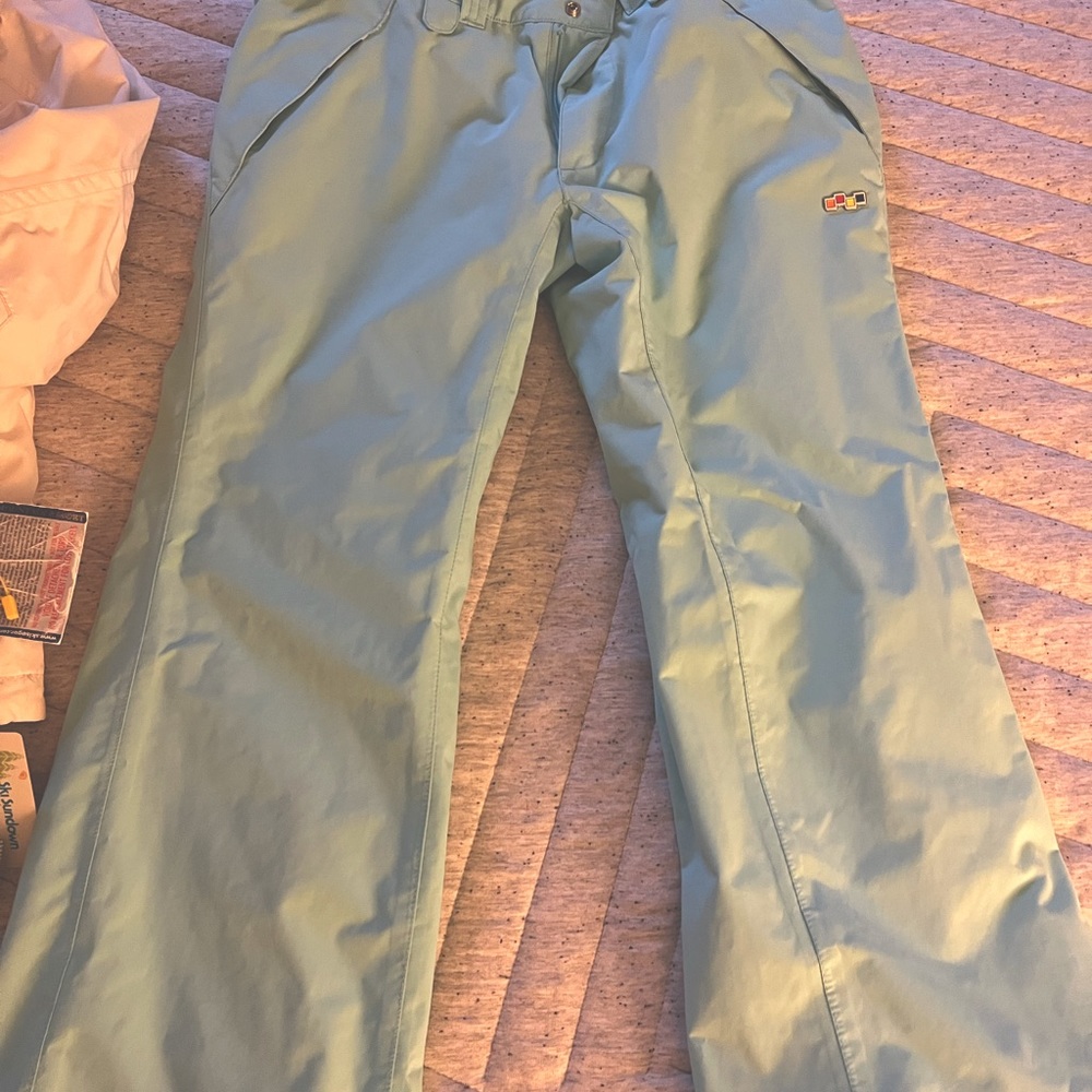 North Face ski outfit